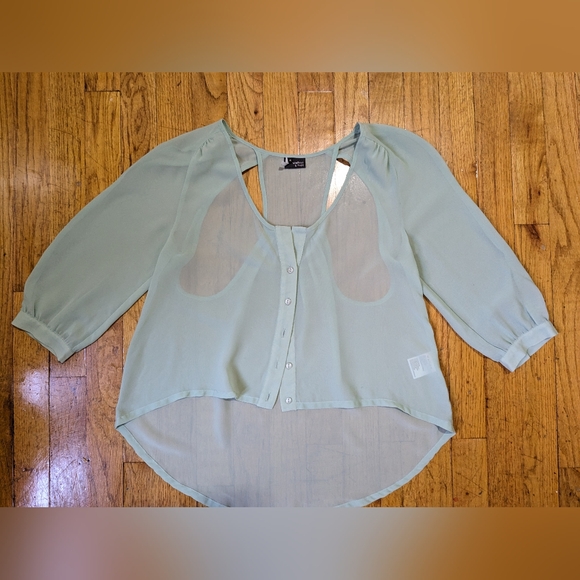 Urban Outfitters Sparkle and Fade Green High Low Cutout Button Down XS - Picture 3 of 6